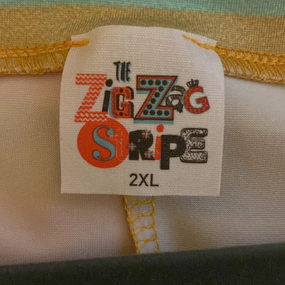 Top - Picture 4 of 6